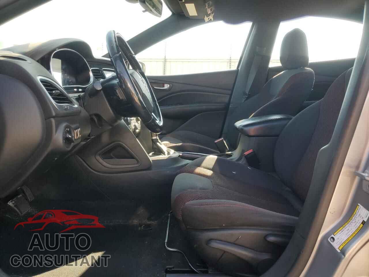 DODGE DART 2015 - 1C3CDFBB3FD331311