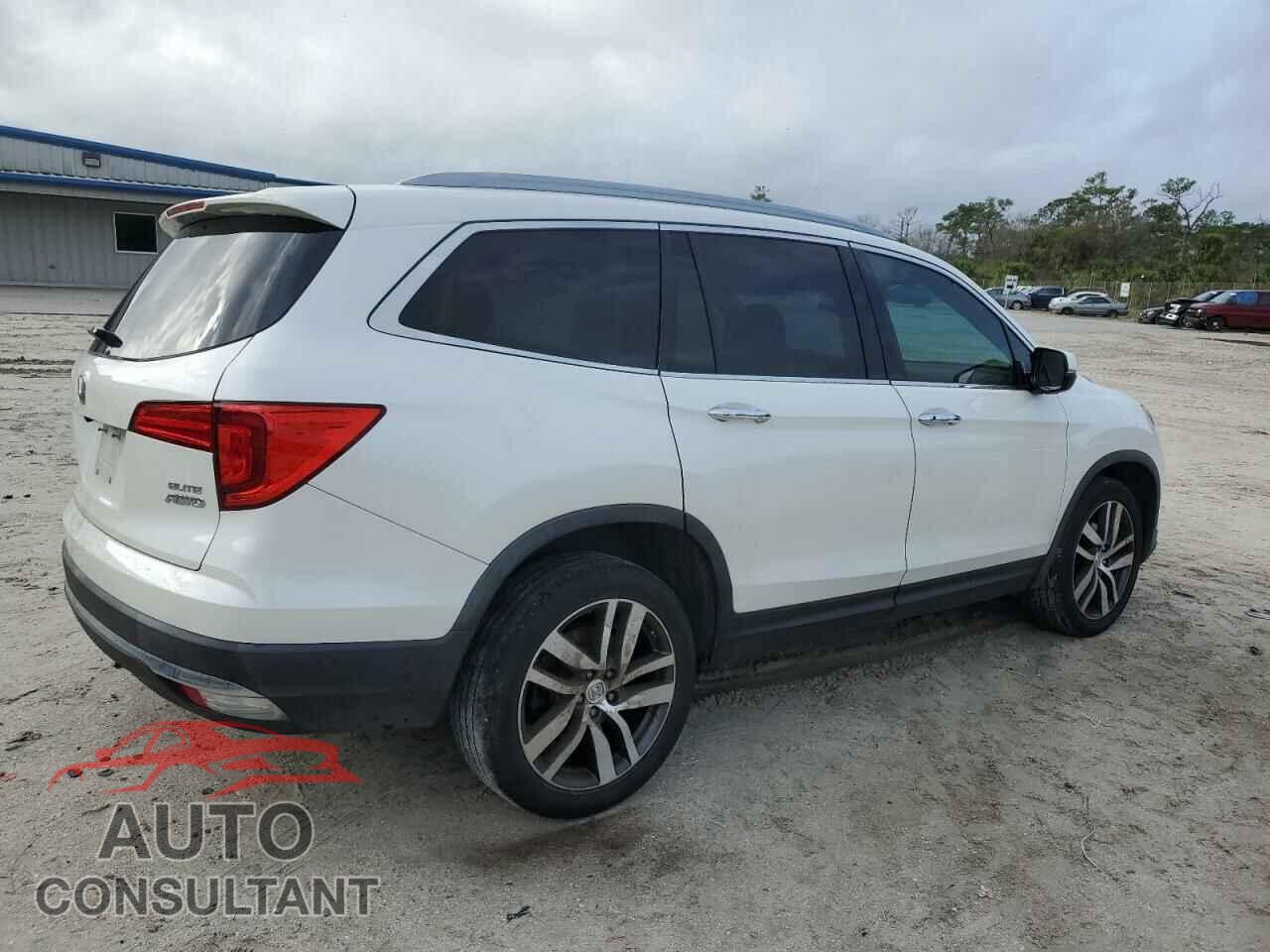HONDA PILOT 2018 - 5FNYF6H02JB005454