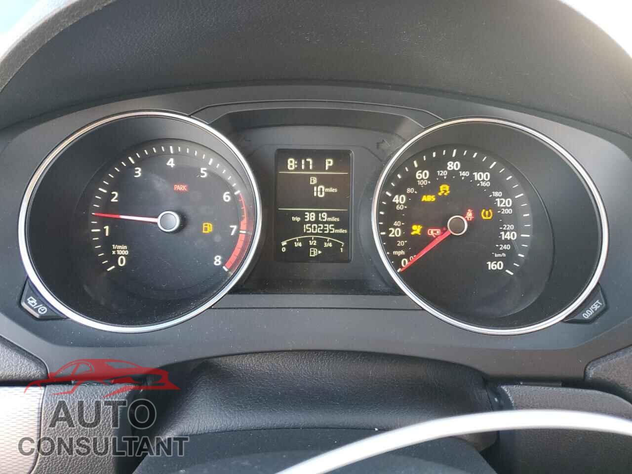 VOLKSWAGEN JETTA 2017 - 3VW2B7AJ8HM211021