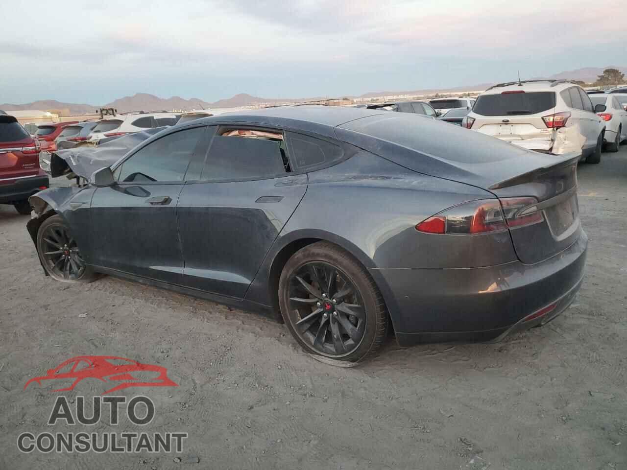 TESLA MODEL S 2015 - 5YJSA1H26FFP69629