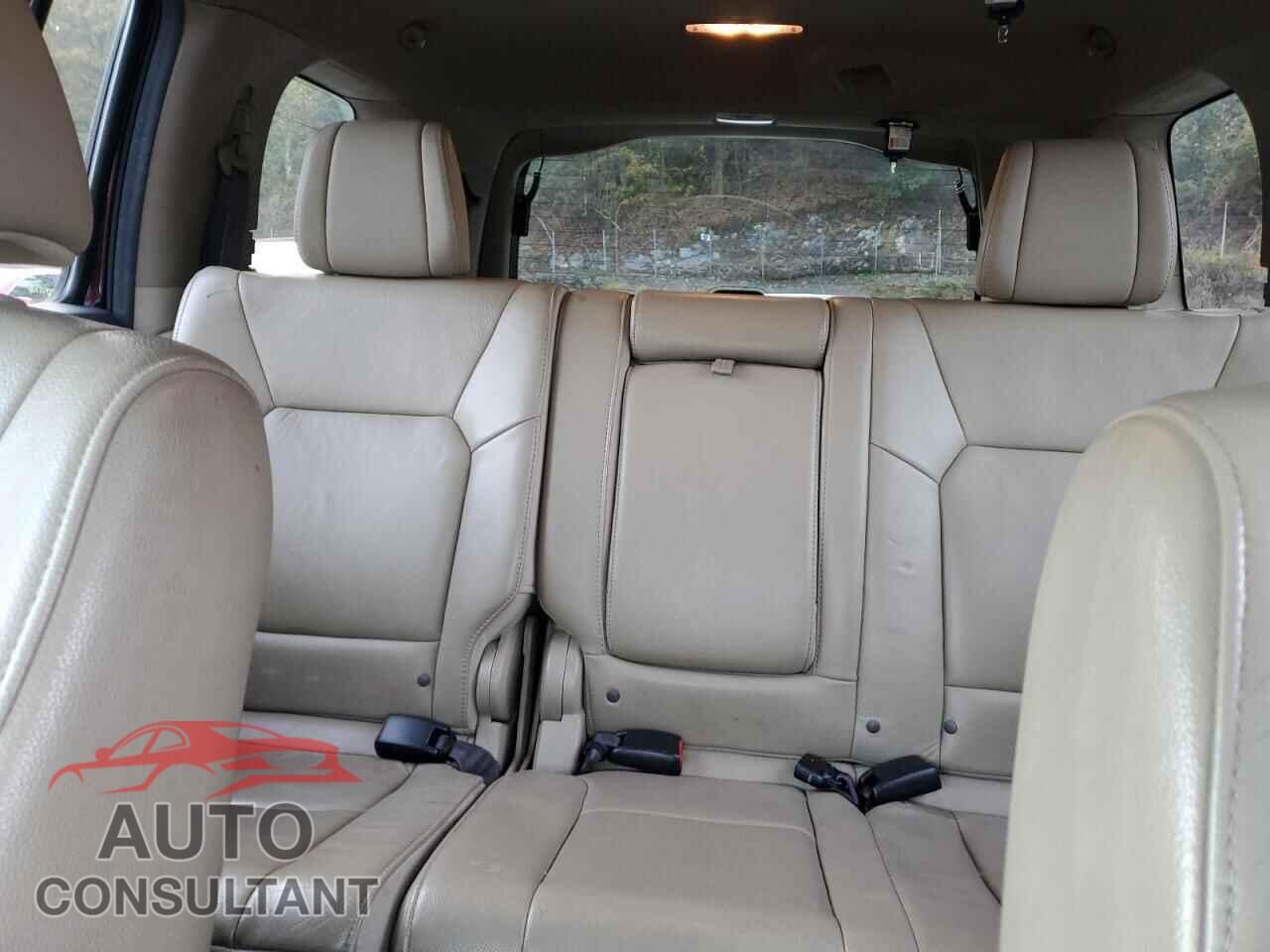 HONDA PILOT 2012 - 5FNYF4H52CB071134