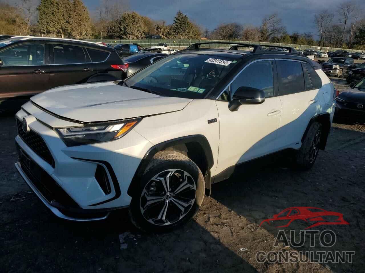 TOYOTA RAV4 2023 - JTMEB3FV7PD150503