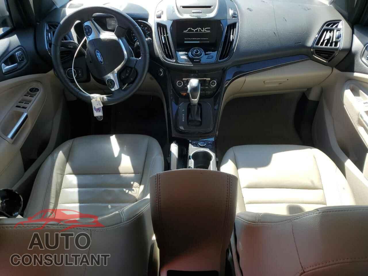 FORD ESCAPE 2015 - 1FMCU0J94FUA30453
