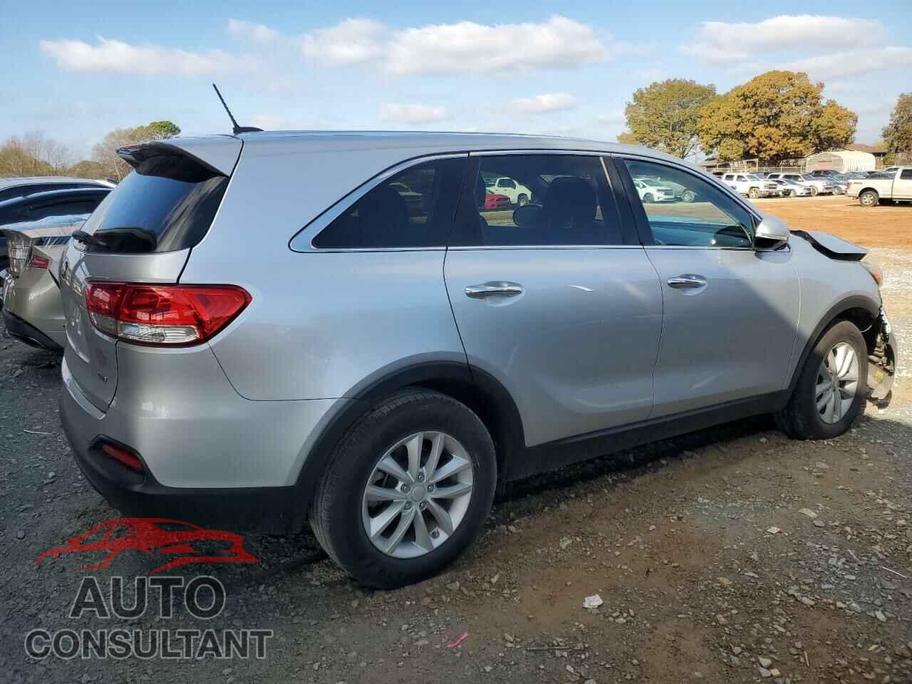 KIA SORENTO 2017 - 5XYPG4A33HG277581