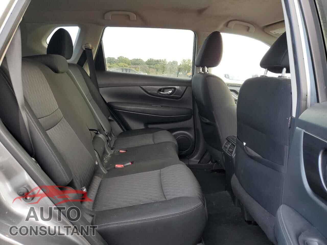 NISSAN ROGUE 2018 - KNMAT2MVXJP511320