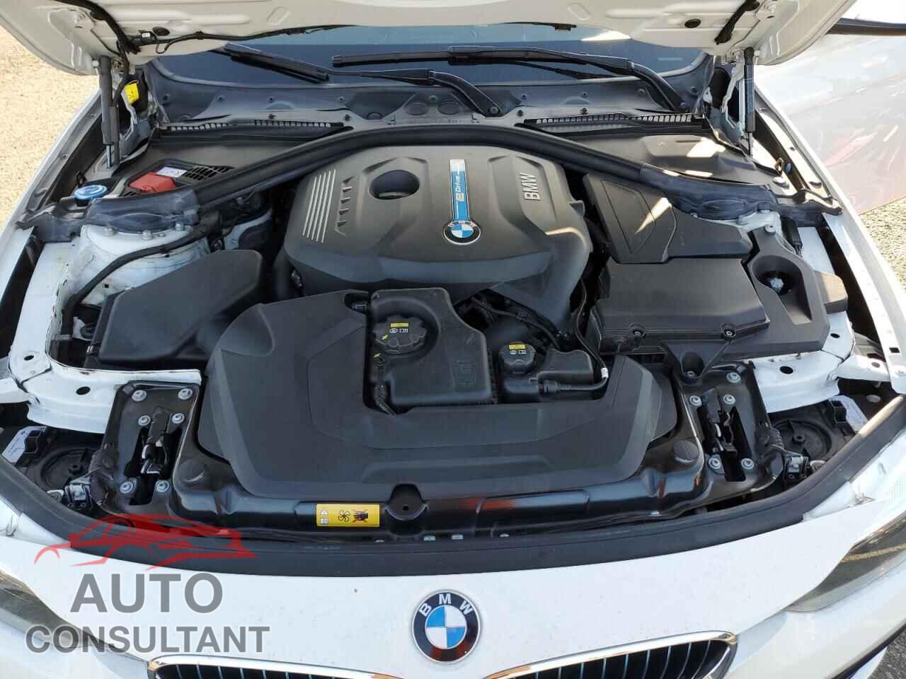 BMW 3 SERIES 2017 - WBA8E1C36HA158653