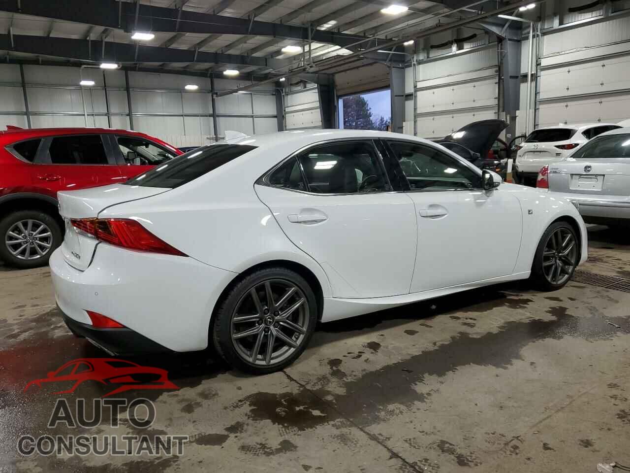 LEXUS IS 2020 - JTHGZ1E22L5017439