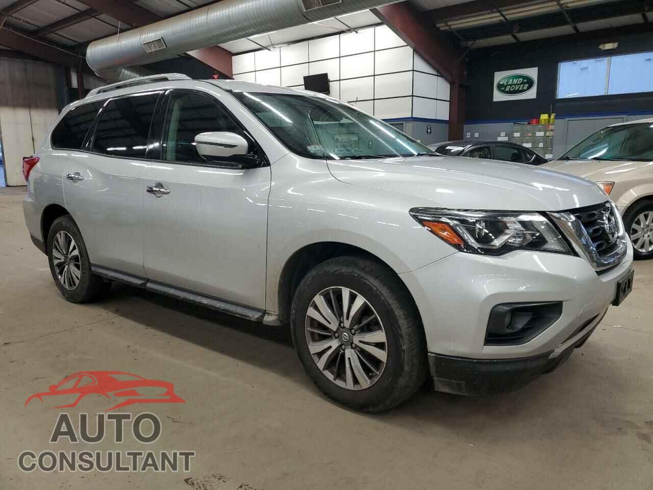 NISSAN PATHFINDER 2017 - 5N1DR2MM2HC662300