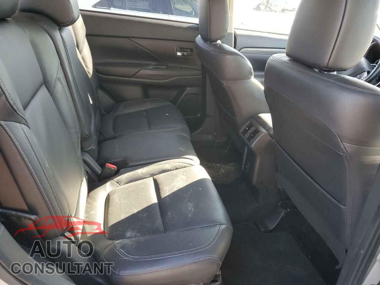 MITSUBISHI OUTLANDER 2020 - JA4AZ3A34LZ023764