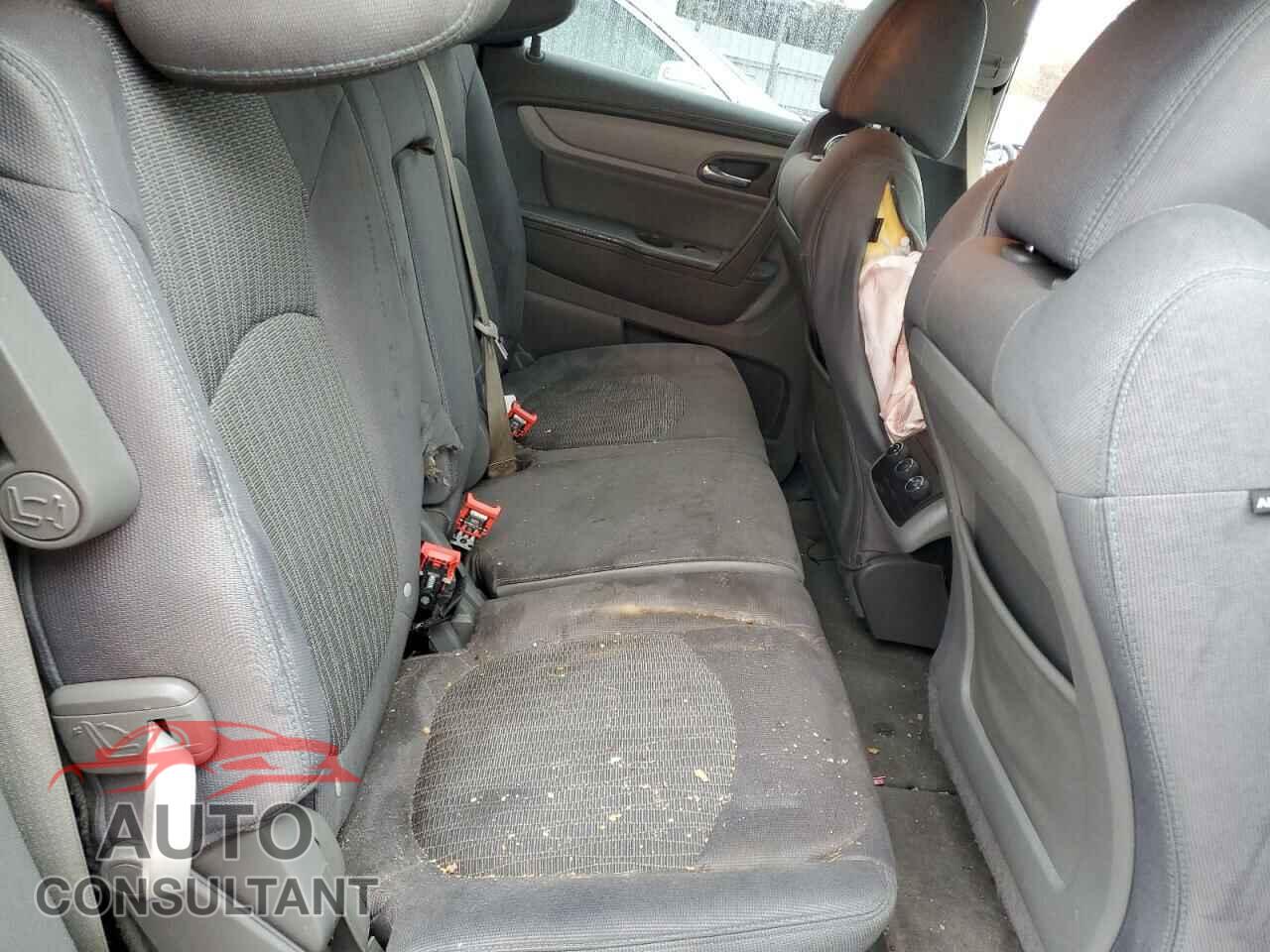 CHEVROLET TRAVERSE 2015 - 1GNKVFKD7FJ386844