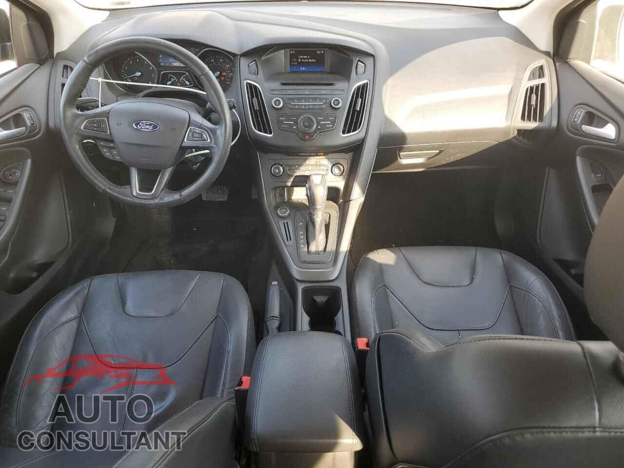 FORD FOCUS 2016 - 1FADP3K26GL395295