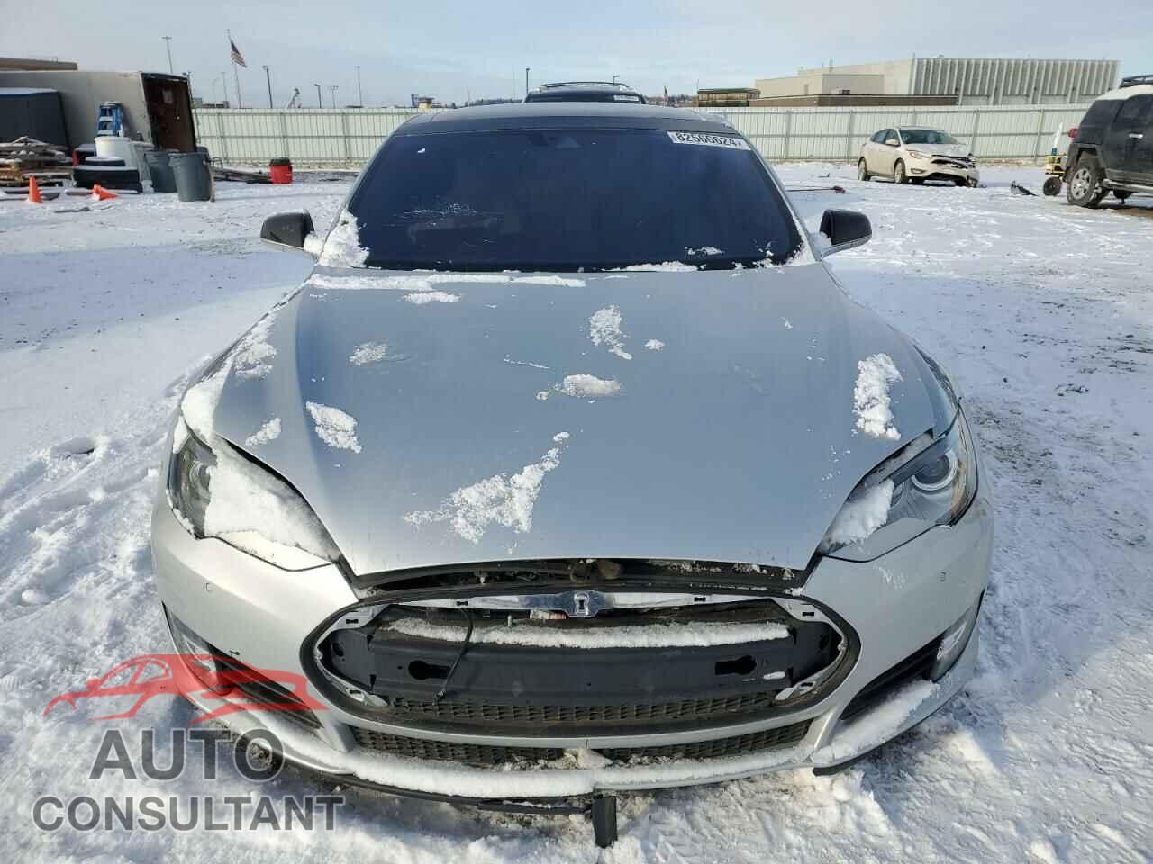 TESLA MODEL S 2015 - 5YJSA1E4XFF111737