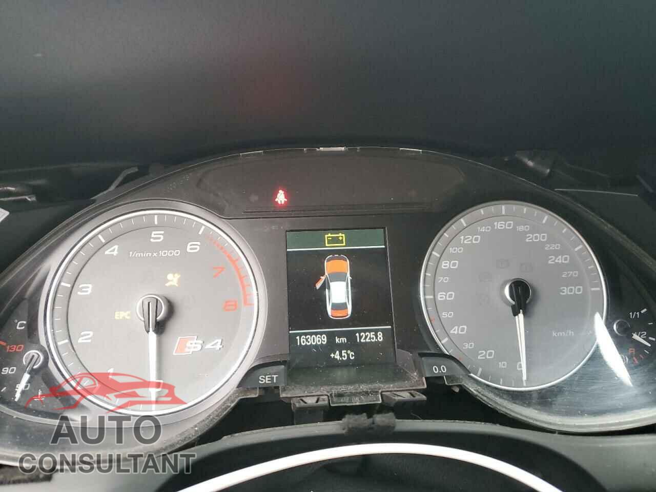 AUDI S4/RS4 2014 - WAUHGCFL7EA074354