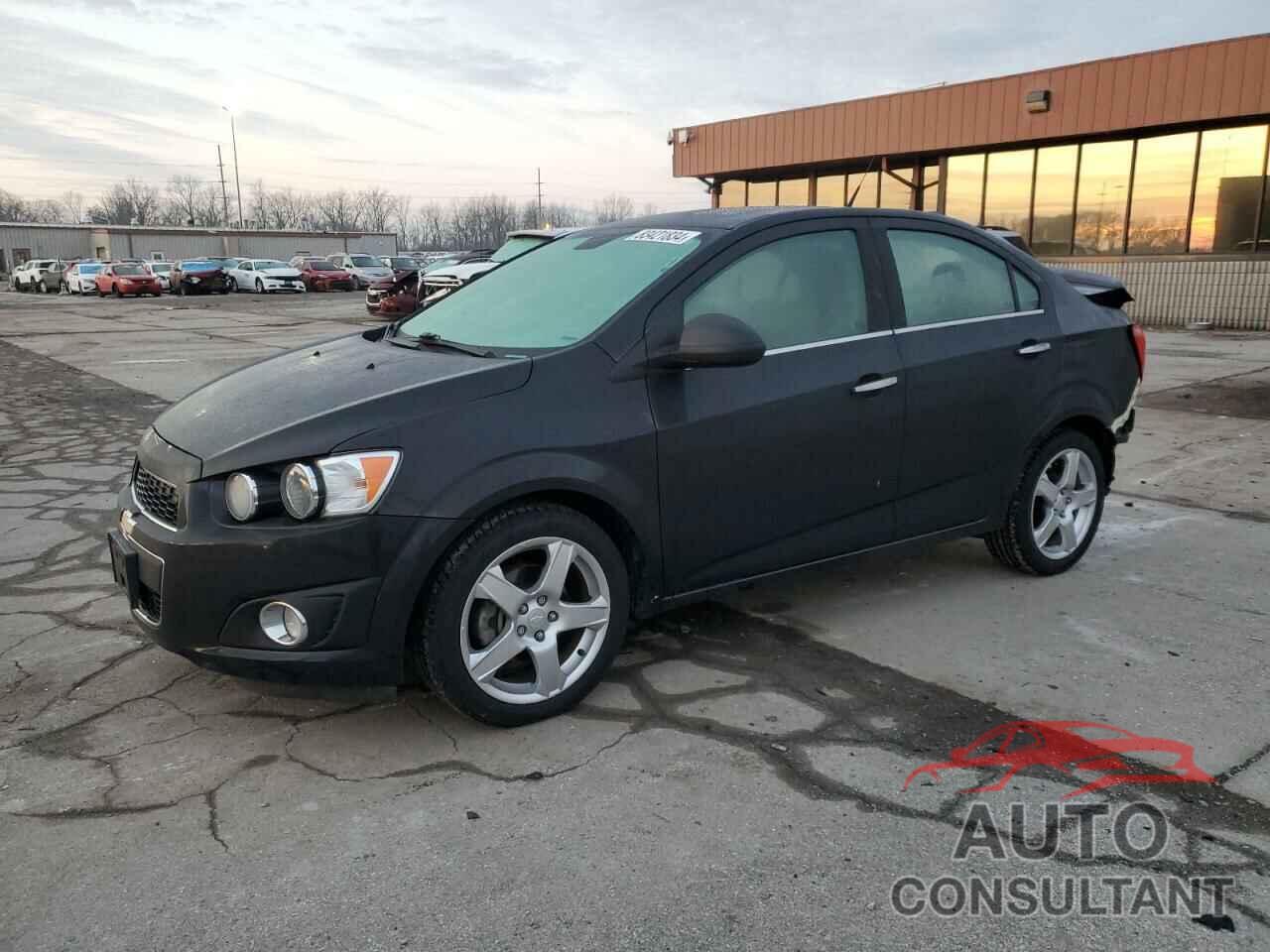 CHEVROLET SONIC 2013 - 1G1JE5SB6D4227475
