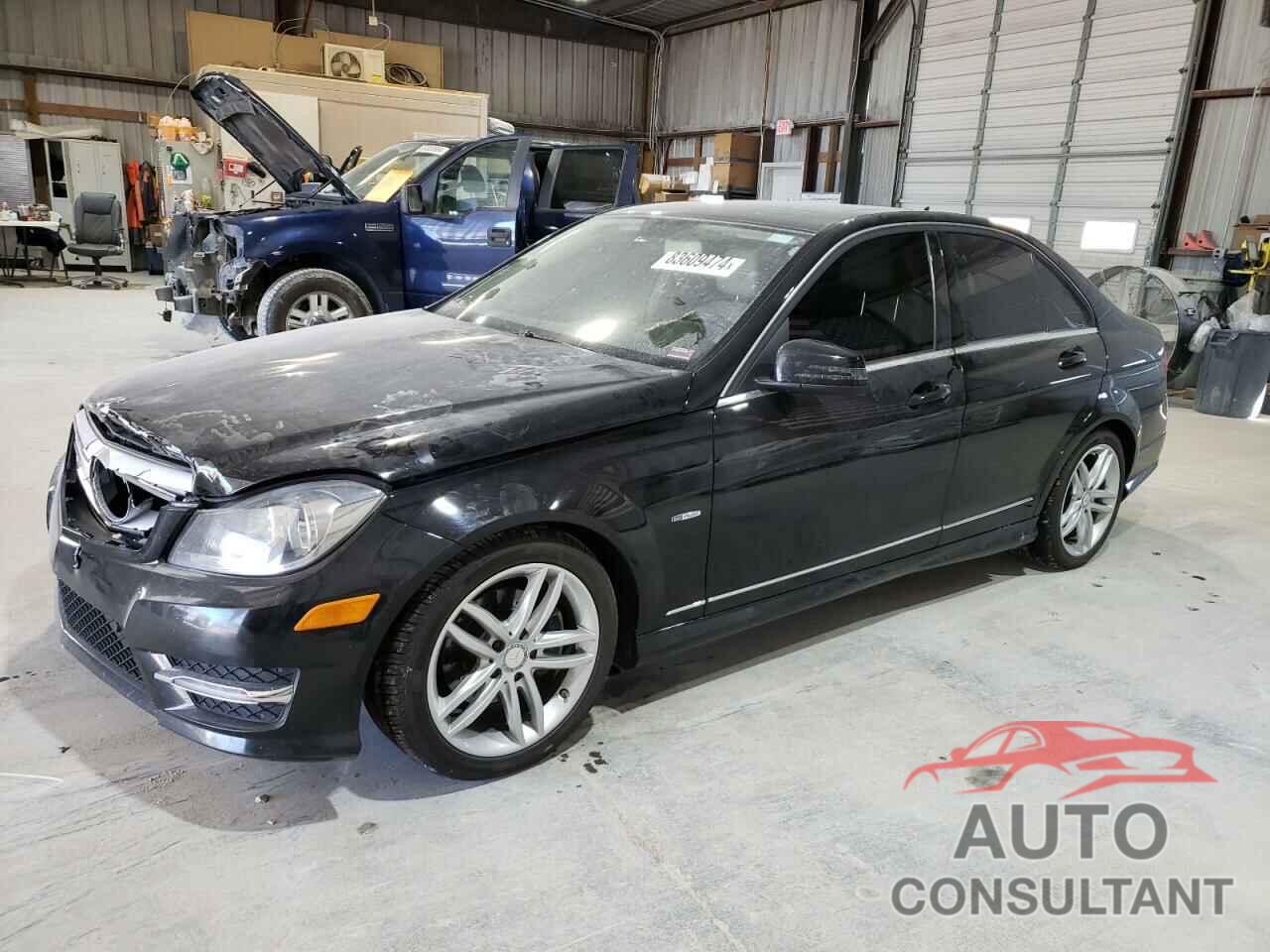 MERCEDES-BENZ C-CLASS 2012 - WDDGF4HB2CR217078
