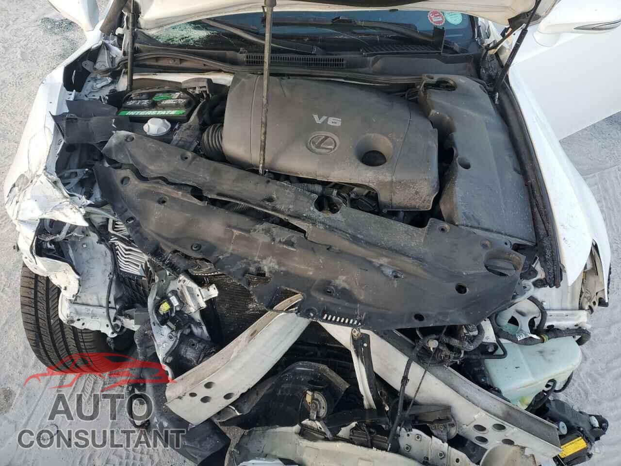 LEXUS IS 2011 - JTHBF5C28B5136477