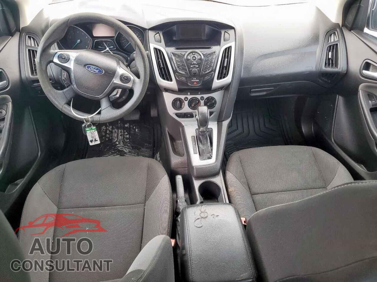FORD FOCUS 2012 - 1FAHP3F27CL449385