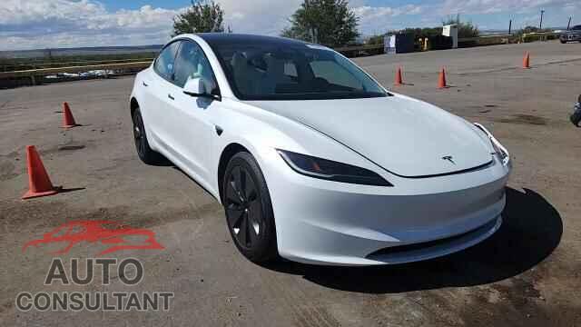TESLA MODEL 3 2024 - 5YJ3E1EB2RF793394