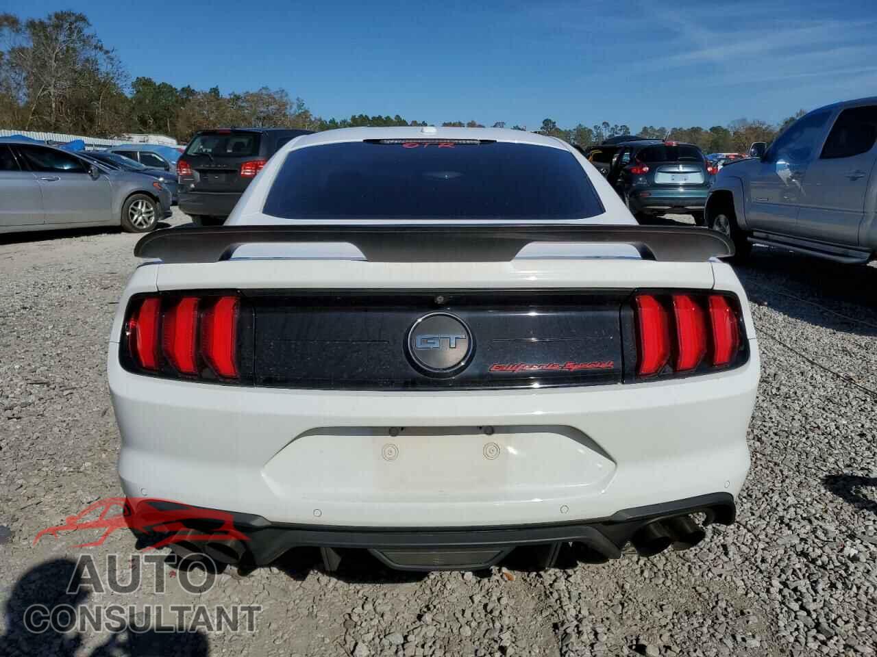 FORD MUSTANG 2020 - 1FA6P8CFXL5126741
