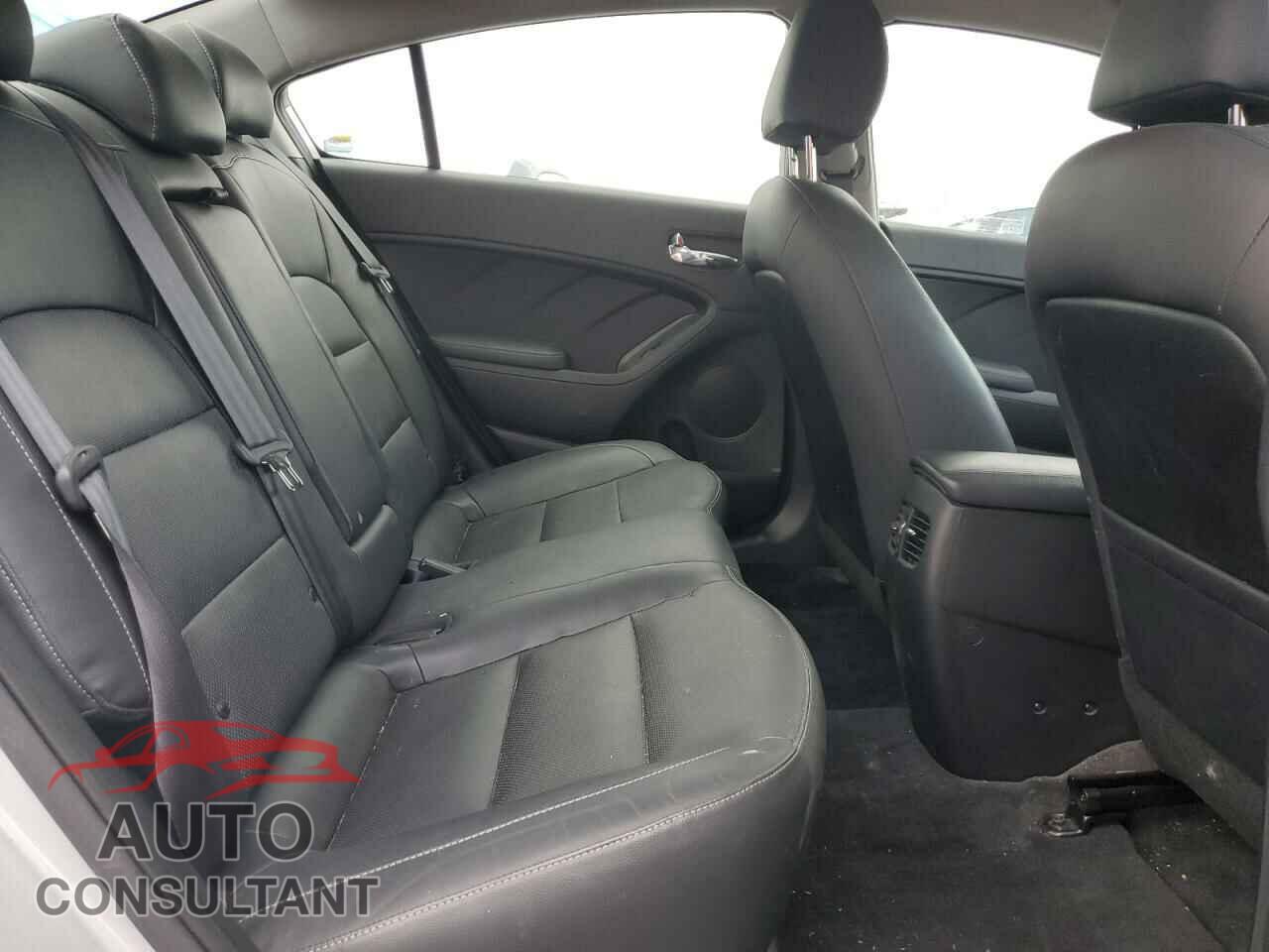 KIA FORTE 2017 - 3KPFL4A86HE093722