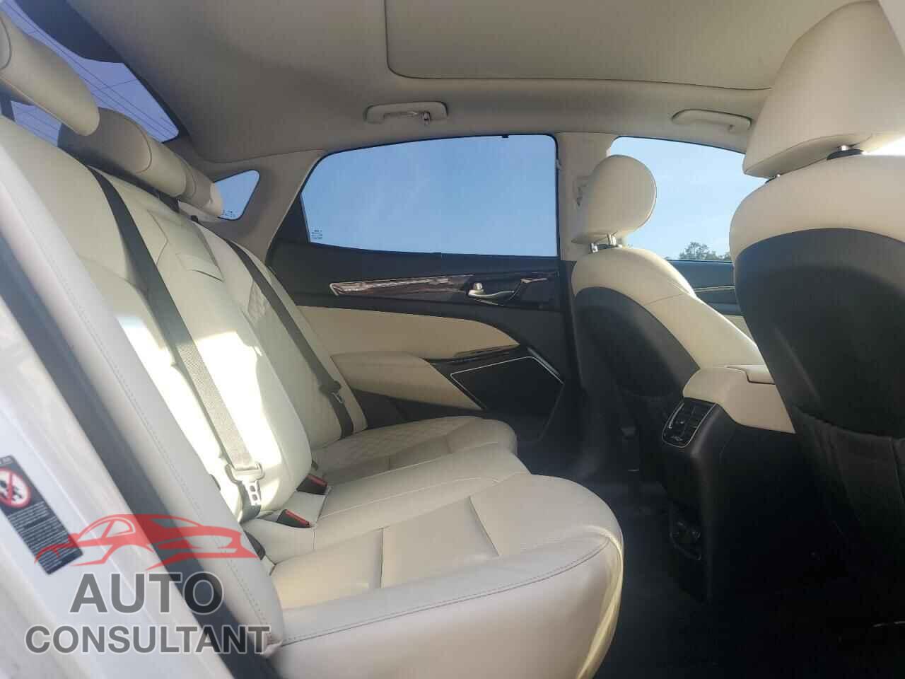 KIA CADENZA 2017 - KNALC4J10H5071214