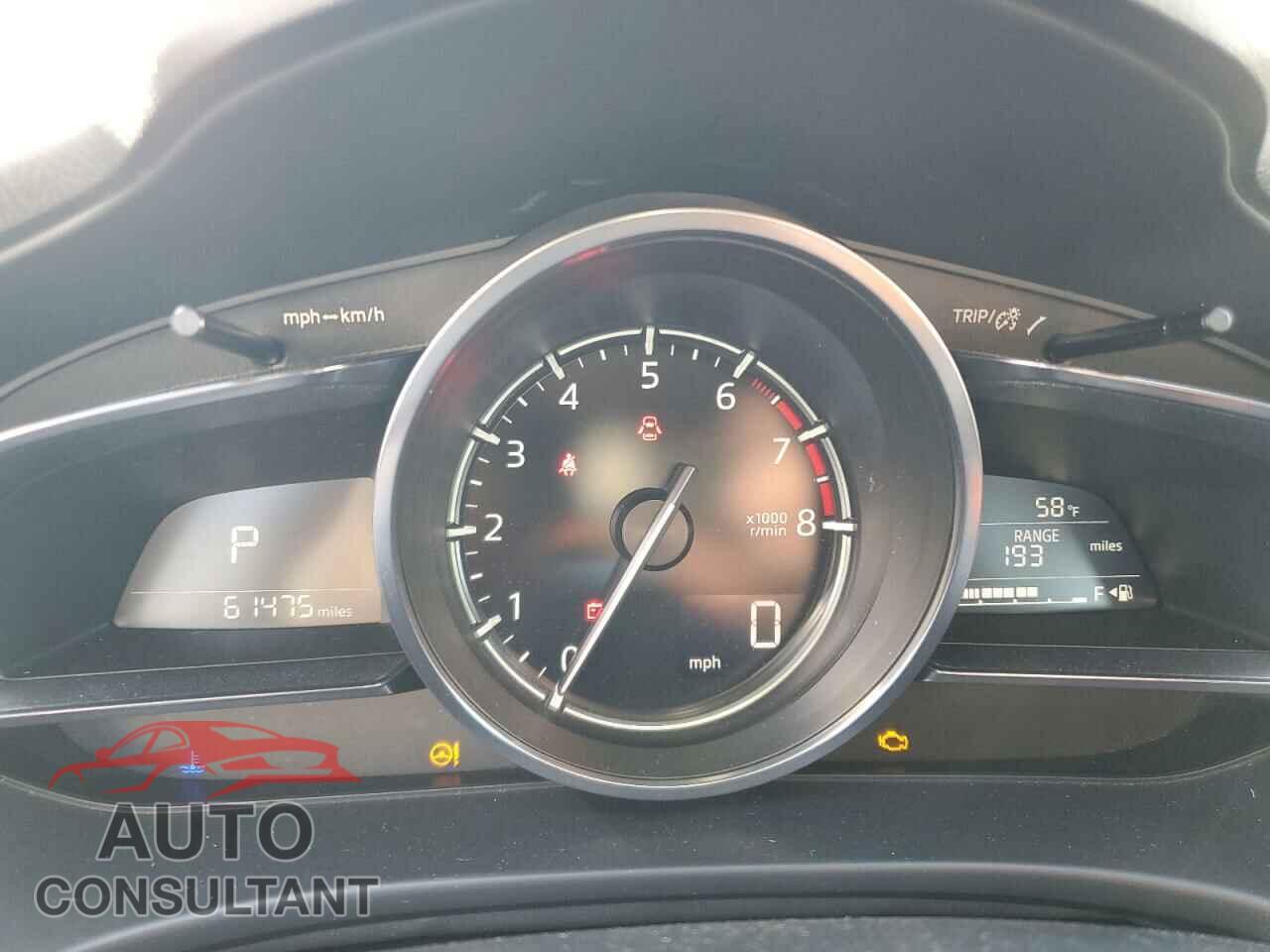 MAZDA 3 2018 - 3MZBN1W3XJM213809