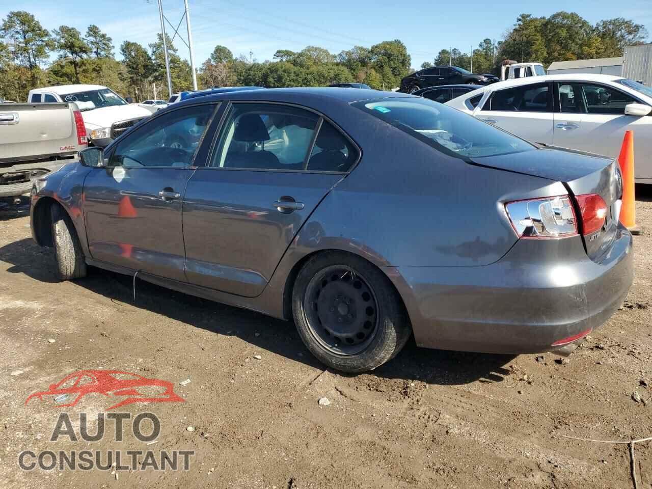 VOLKSWAGEN JETTA 2012 - 3VWDX7AJ4CM343499