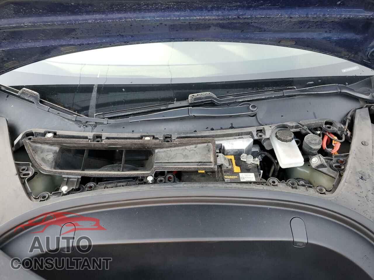 TESLA MODEL 3 2018 - 5YJ3E1EB0JF090106