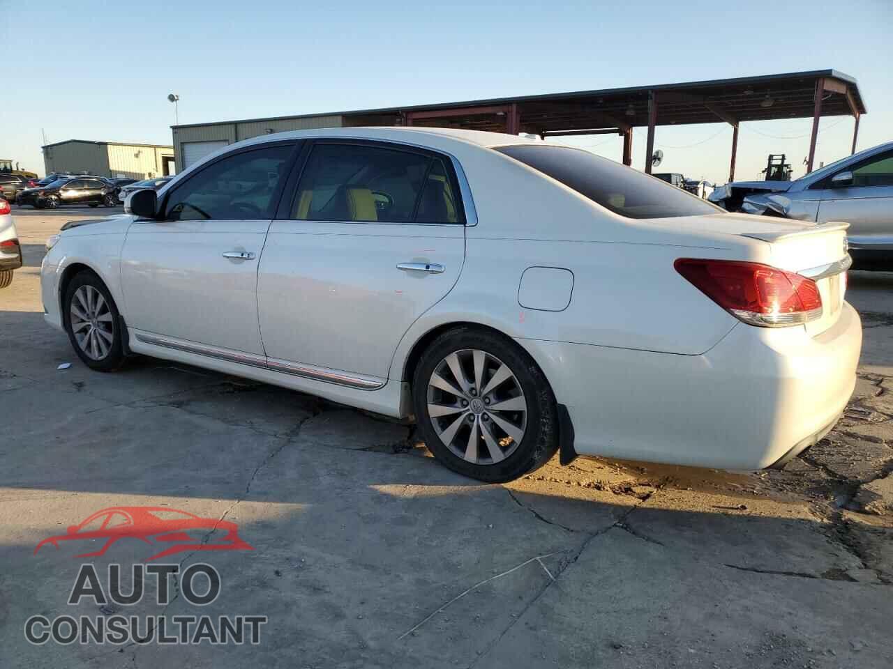 TOYOTA AVALON 2011 - 4T1BK3DB4BU409111