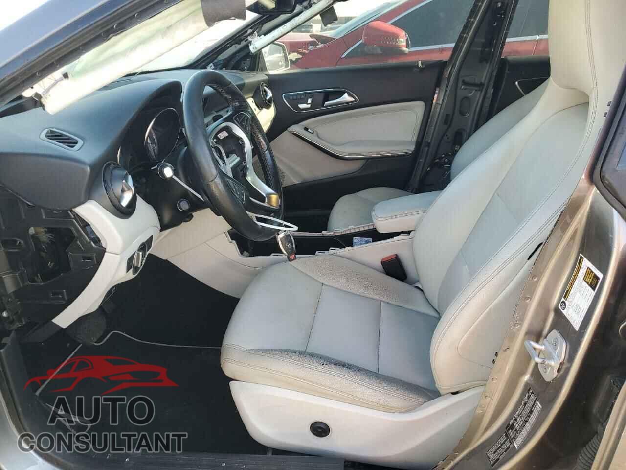 MERCEDES-BENZ CLA-CLASS 2015 - WDDSJ4EBXFN170875
