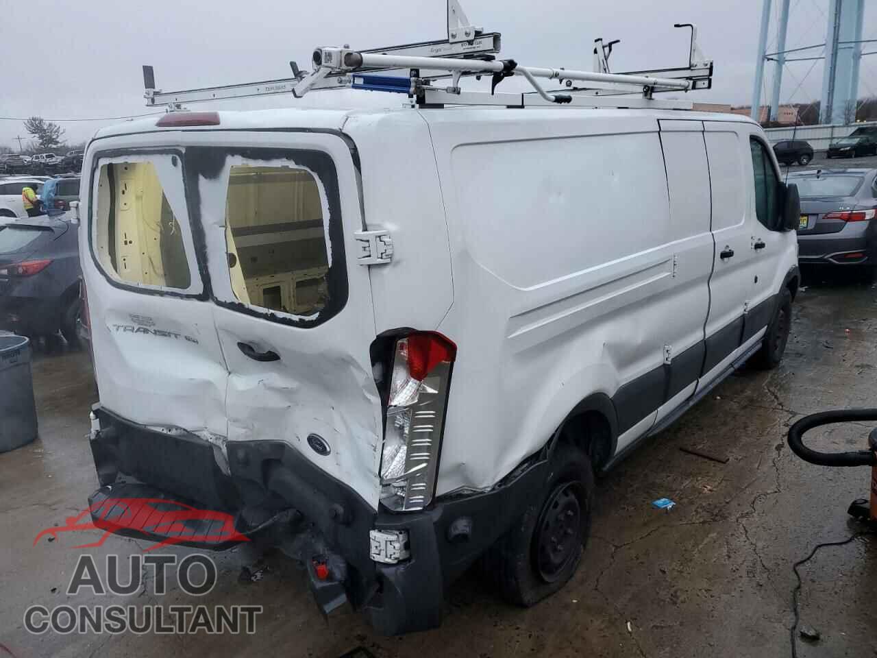 FORD TRANSIT 2017 - 1FTYE9ZM0HKA97215