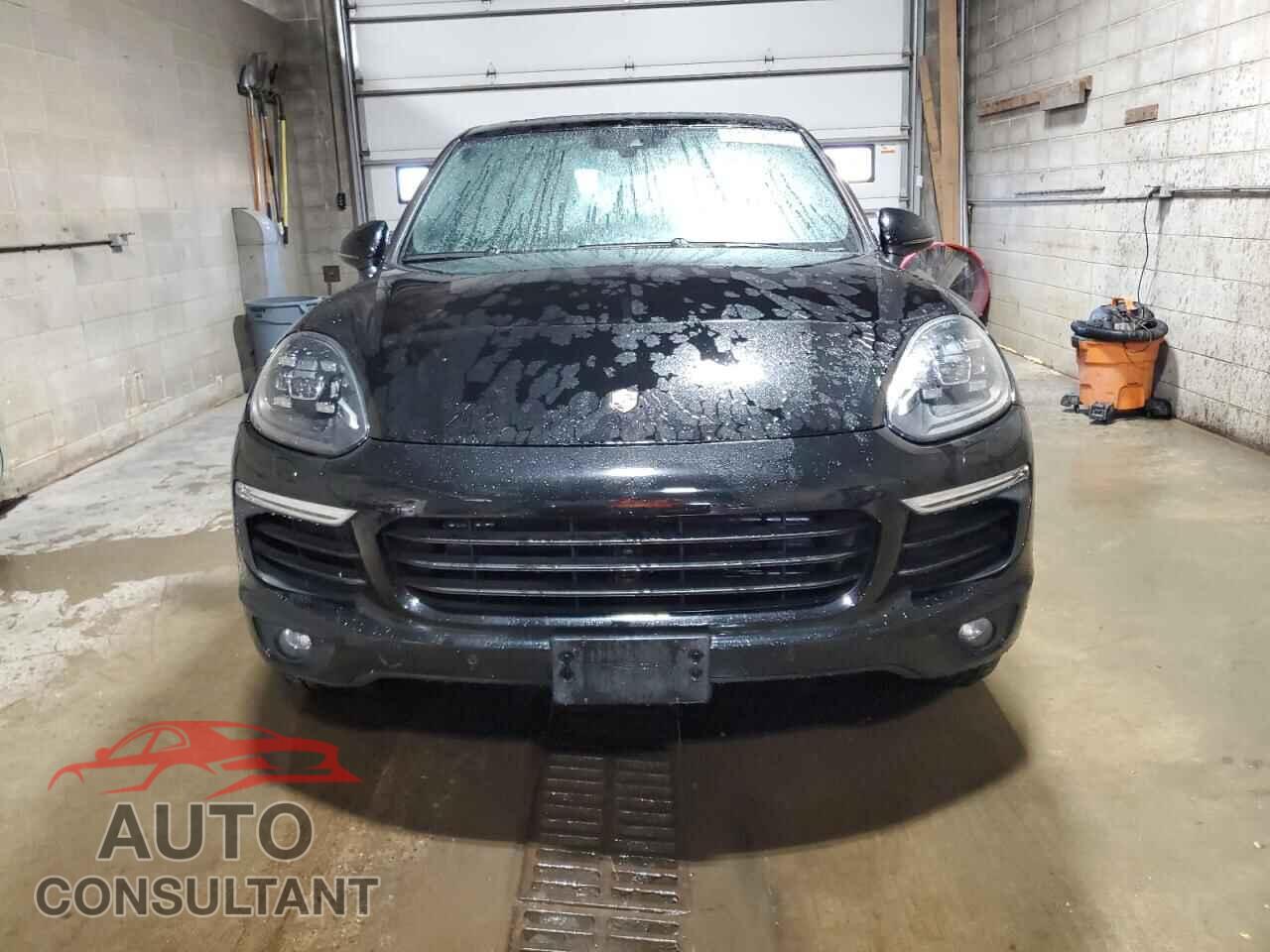 PORSCHE CAYENNE 2017 - WP1AE2A29HLA73779