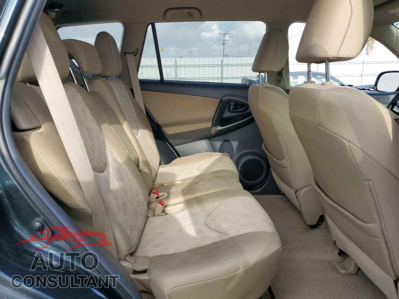 TOYOTA RAV4 2012 - 2T3ZF4DV2CW152669
