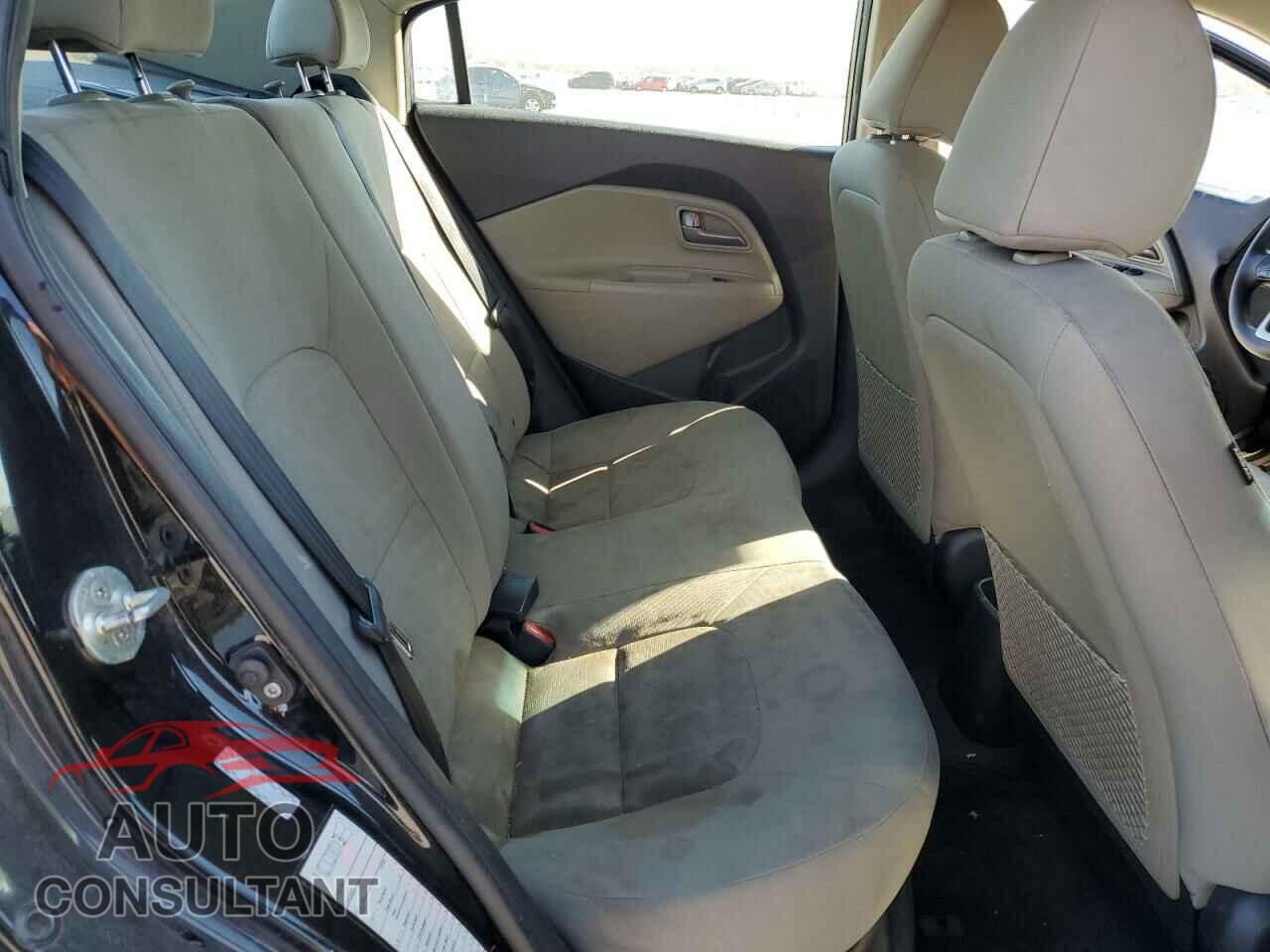 KIA RIO 2014 - KNADM4A34E6328304