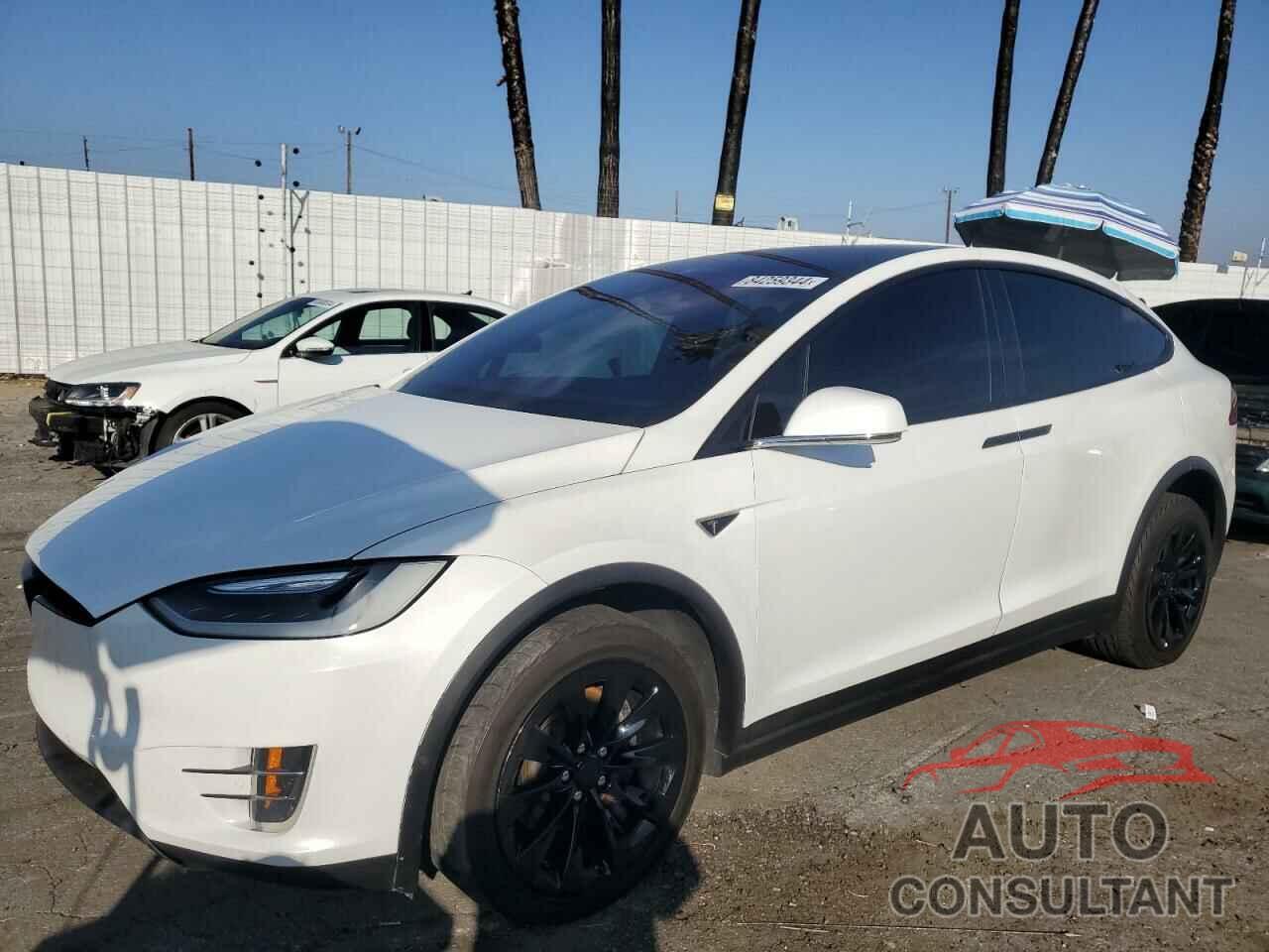 TESLA MODEL X 2016 - 5YJXCAE24GF002884