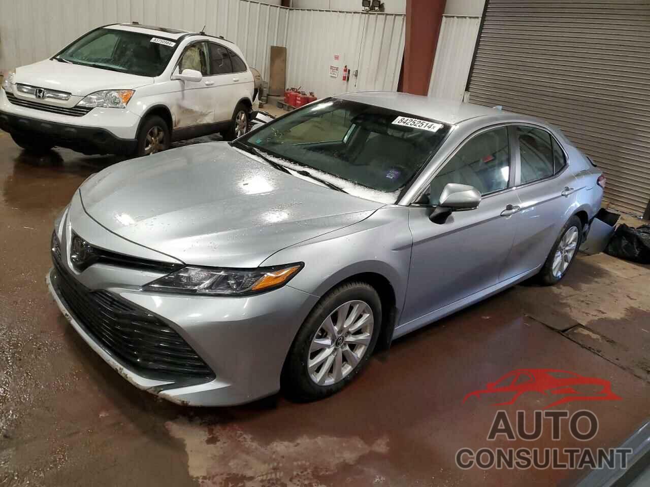 TOYOTA CAMRY 2019 - 4T1B11HK2KU822601