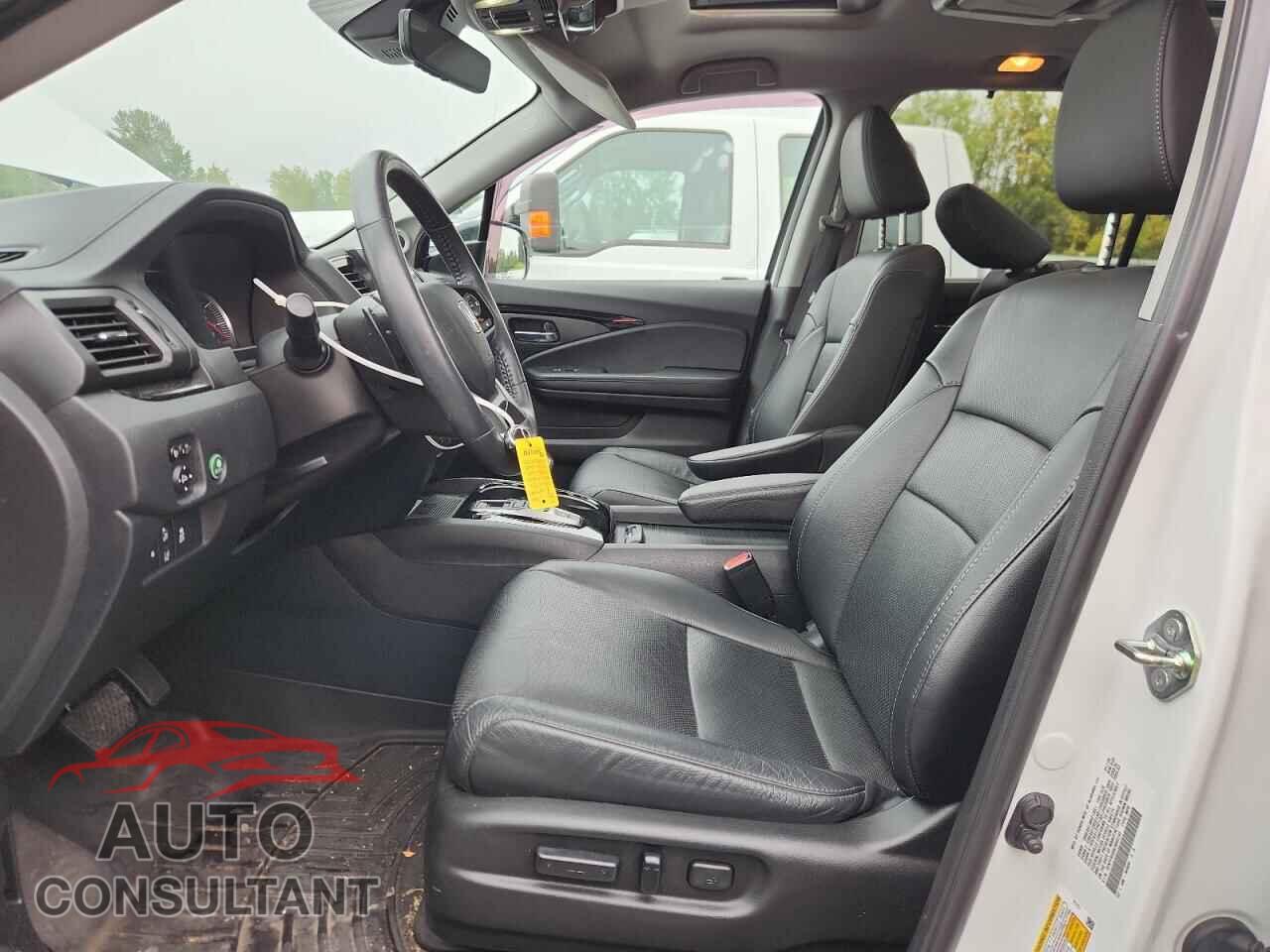 HONDA PILOT 2020 - 5FNYF6H03LB045142