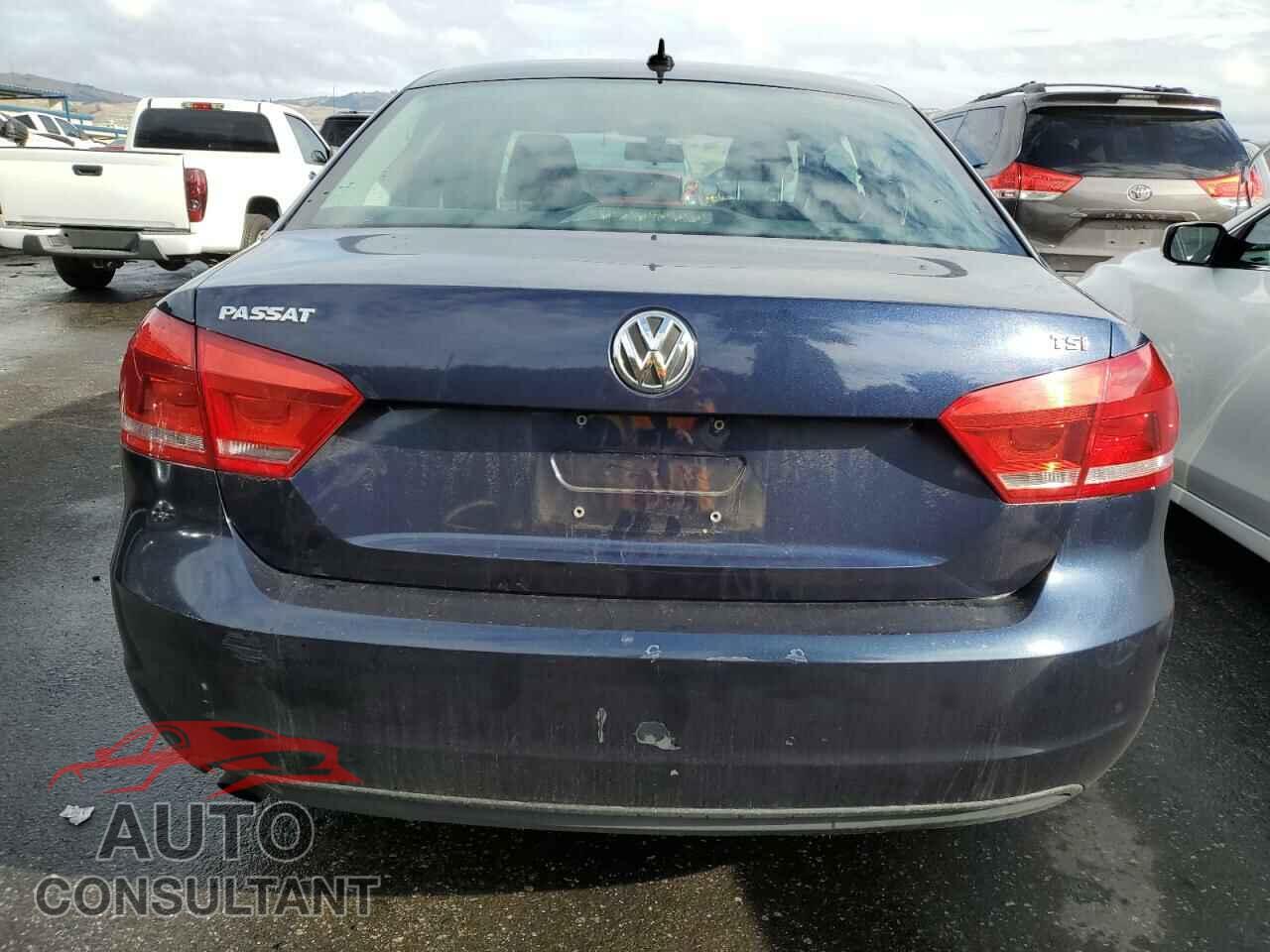 VOLKSWAGEN PASSAT 2015 - 1VWAT7A36FC062469