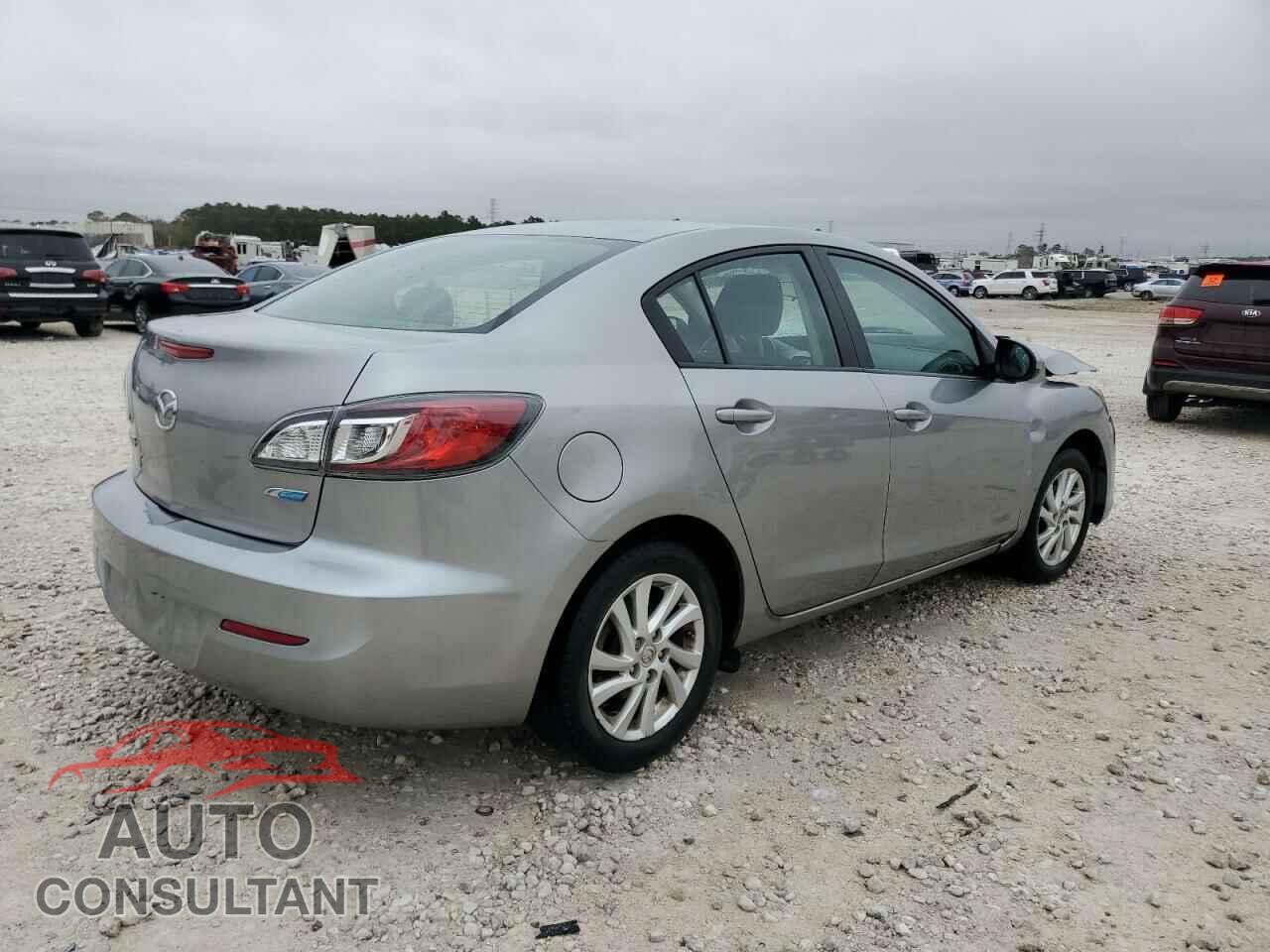 MAZDA 3 2012 - JM1BL1V70C1557436