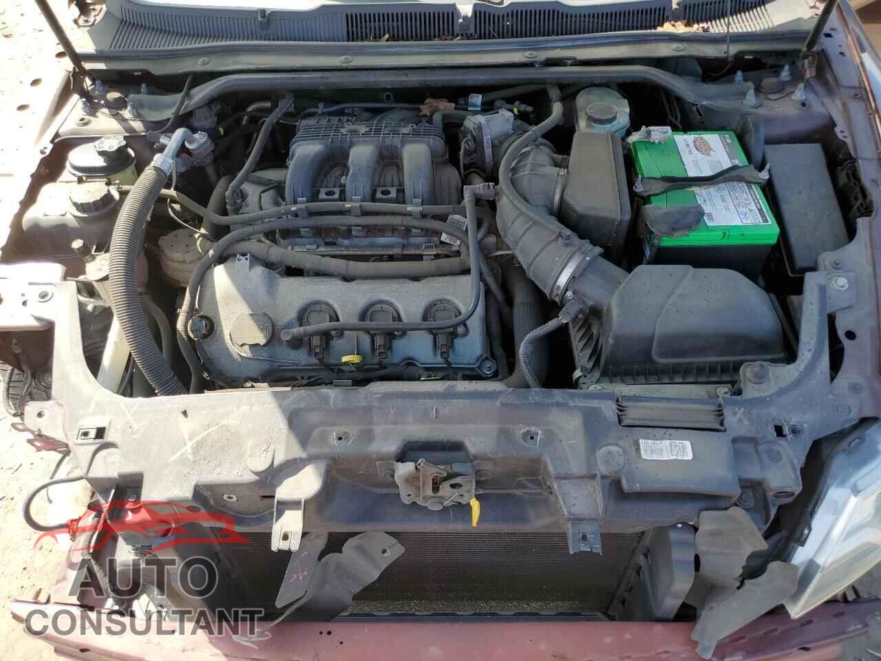 FORD TAURUS 2012 - 1FAHP2FW8CG117493