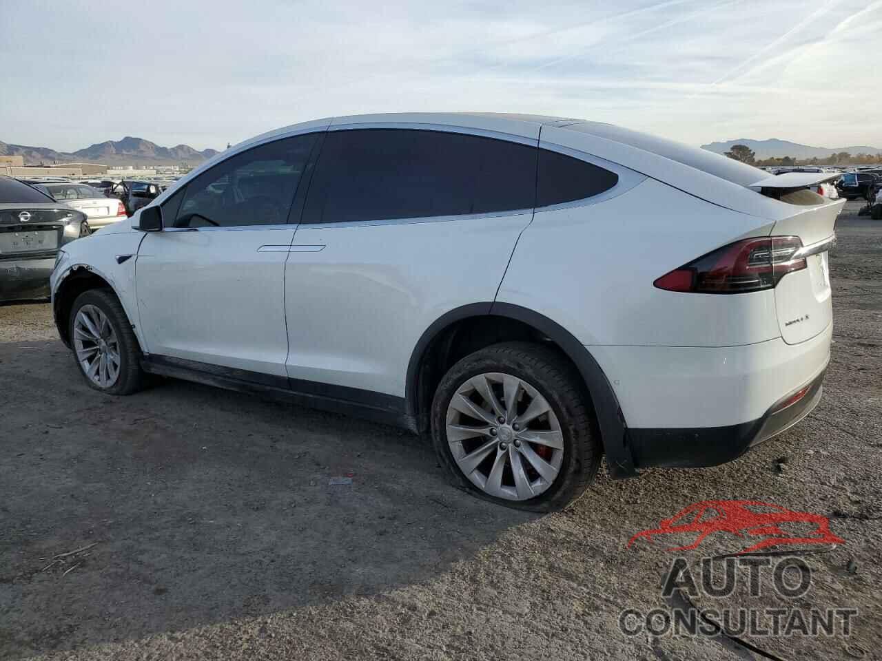 TESLA MODEL X 2018 - 5YJXCDE4XJF090110
