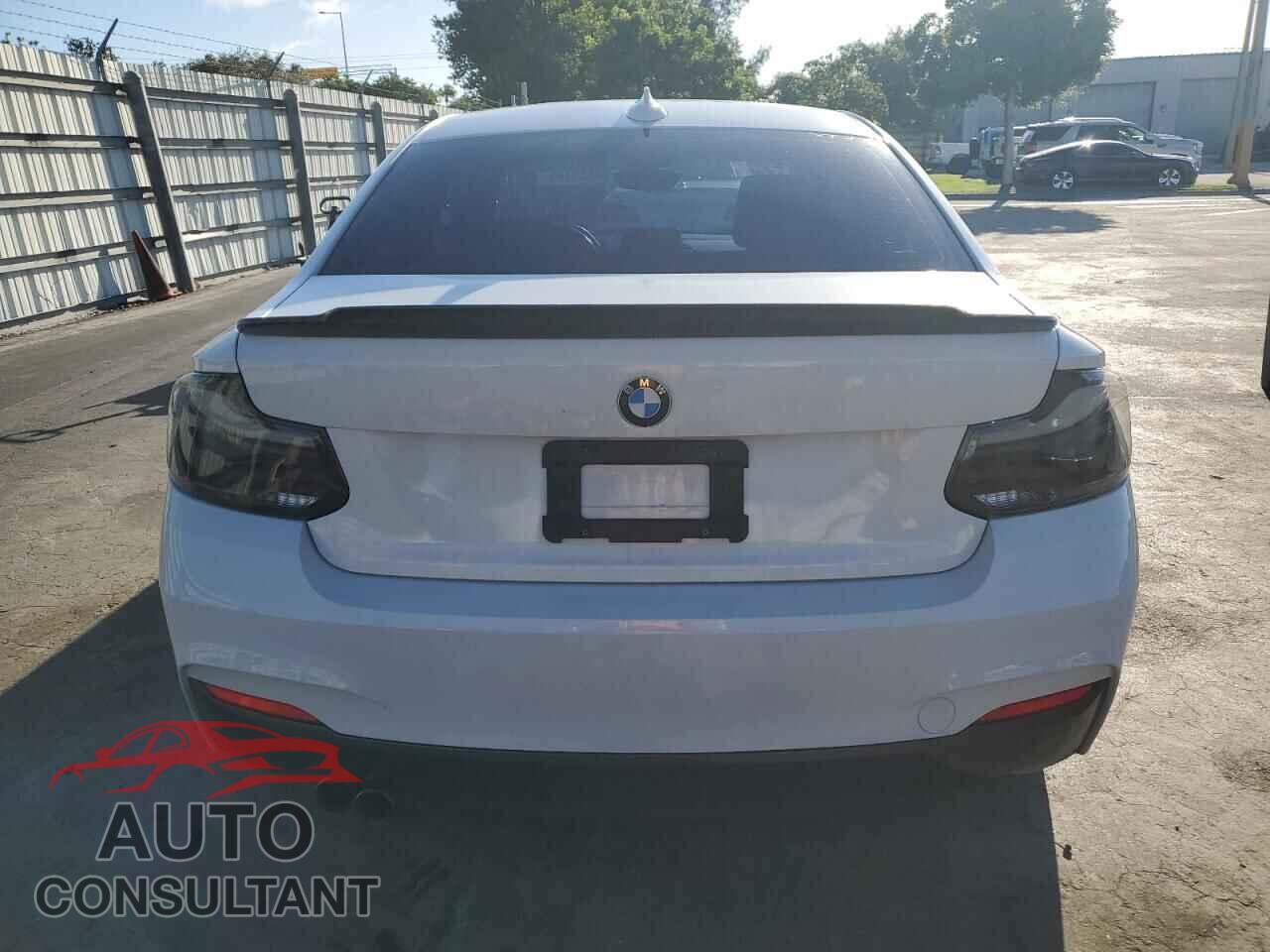 BMW 2 SERIES 2014 - WBA1F5C53EV255885