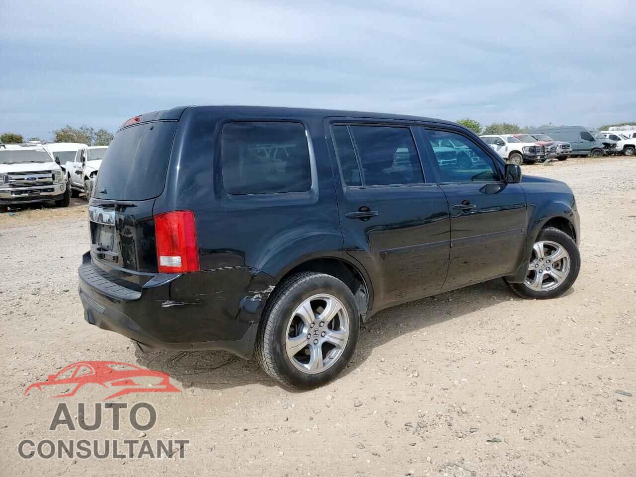 HONDA PILOT 2015 - 5FNYF3H59FB001452