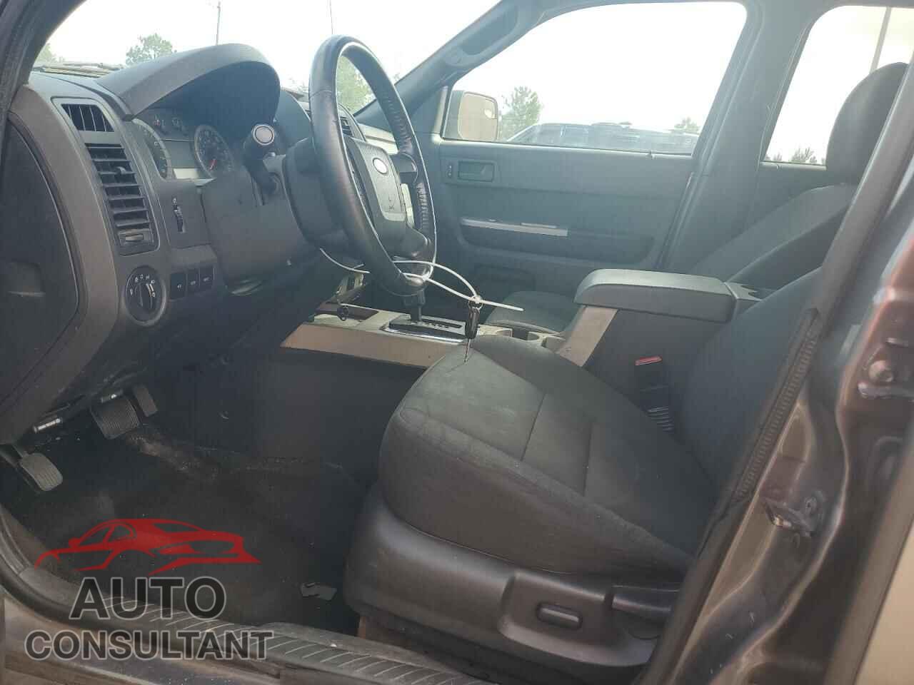 FORD ESCAPE 2010 - 1FMCU9DG1AKC28958