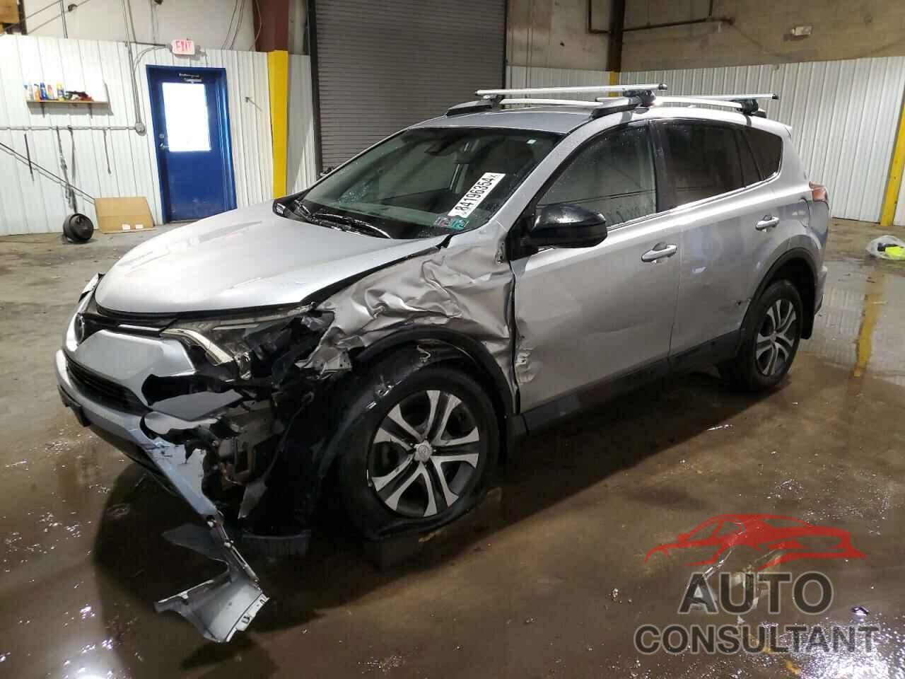 TOYOTA RAV4 2017 - 2T3BFREV9HW568111