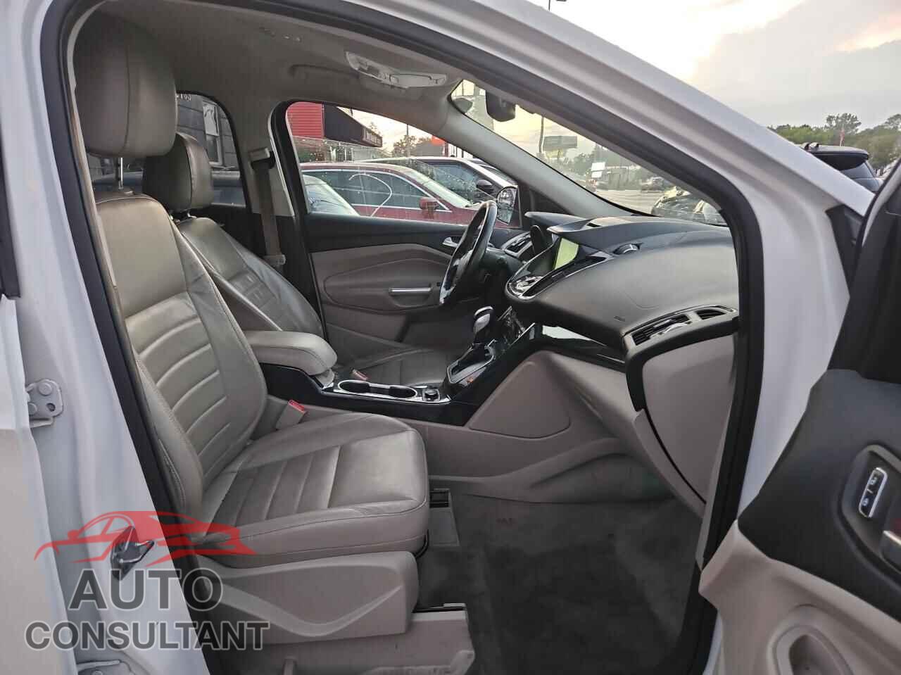 FORD ESCAPE 2014 - 1FMCU9J93EUB52059