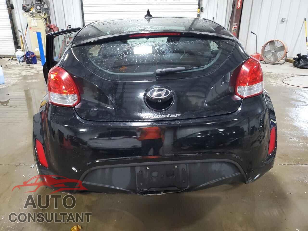 HYUNDAI VELOSTER 2017 - KMHTC6AD3HU310121