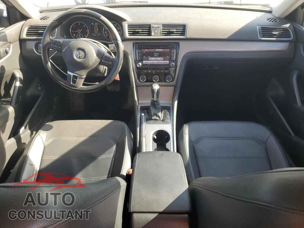 VOLKSWAGEN PASSAT 2014 - 1VWBN7A34EC008634