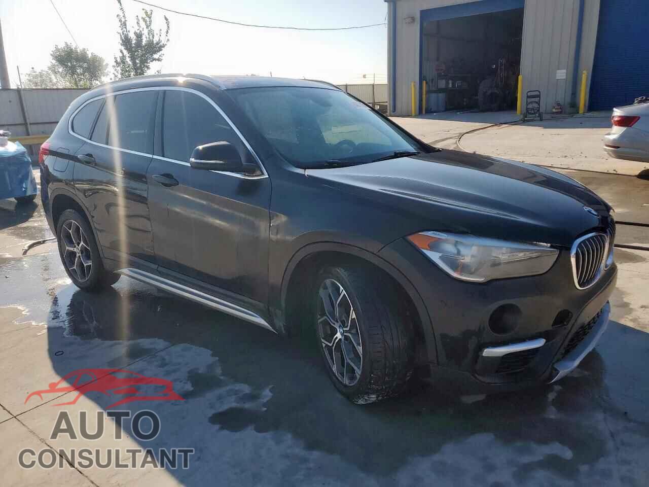 BMW X1 2018 - WBXHT3C39J5L27103