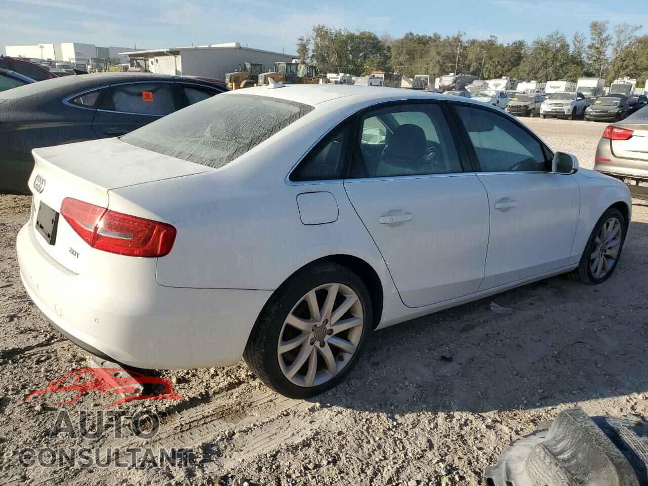 AUDI A4 2013 - WAUEFAFL9DN036822